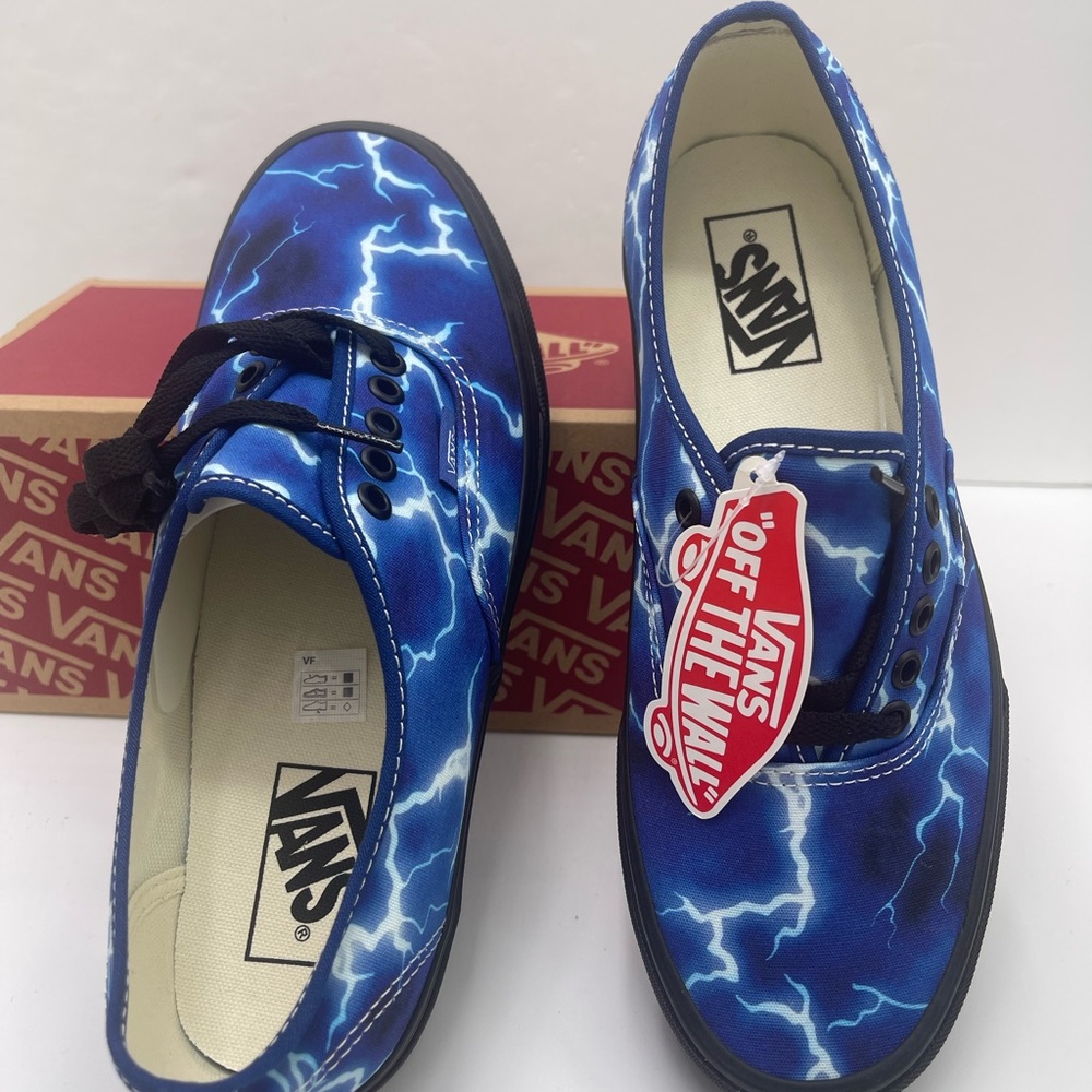 Vans WMNS Authentic (Lightning)
Black/Blue Sneakers
VN0A5H78QFT
Electric Blue - Picture 13 of 16